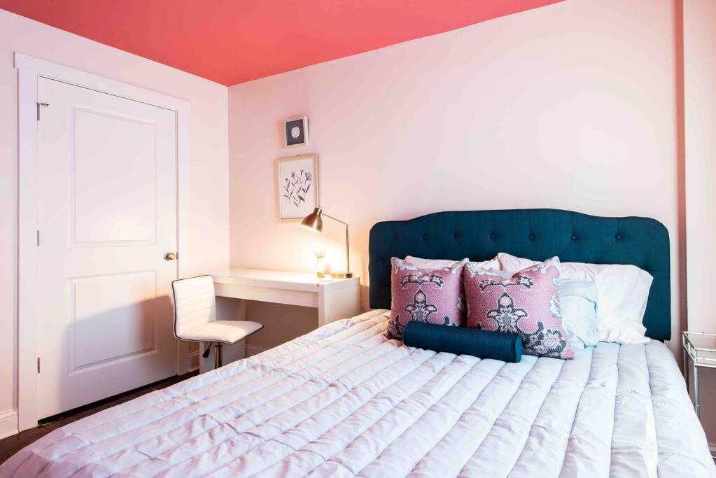 Blush And Bashful Germantown Two Bedroom Apartment Louisville Bagian luar foto